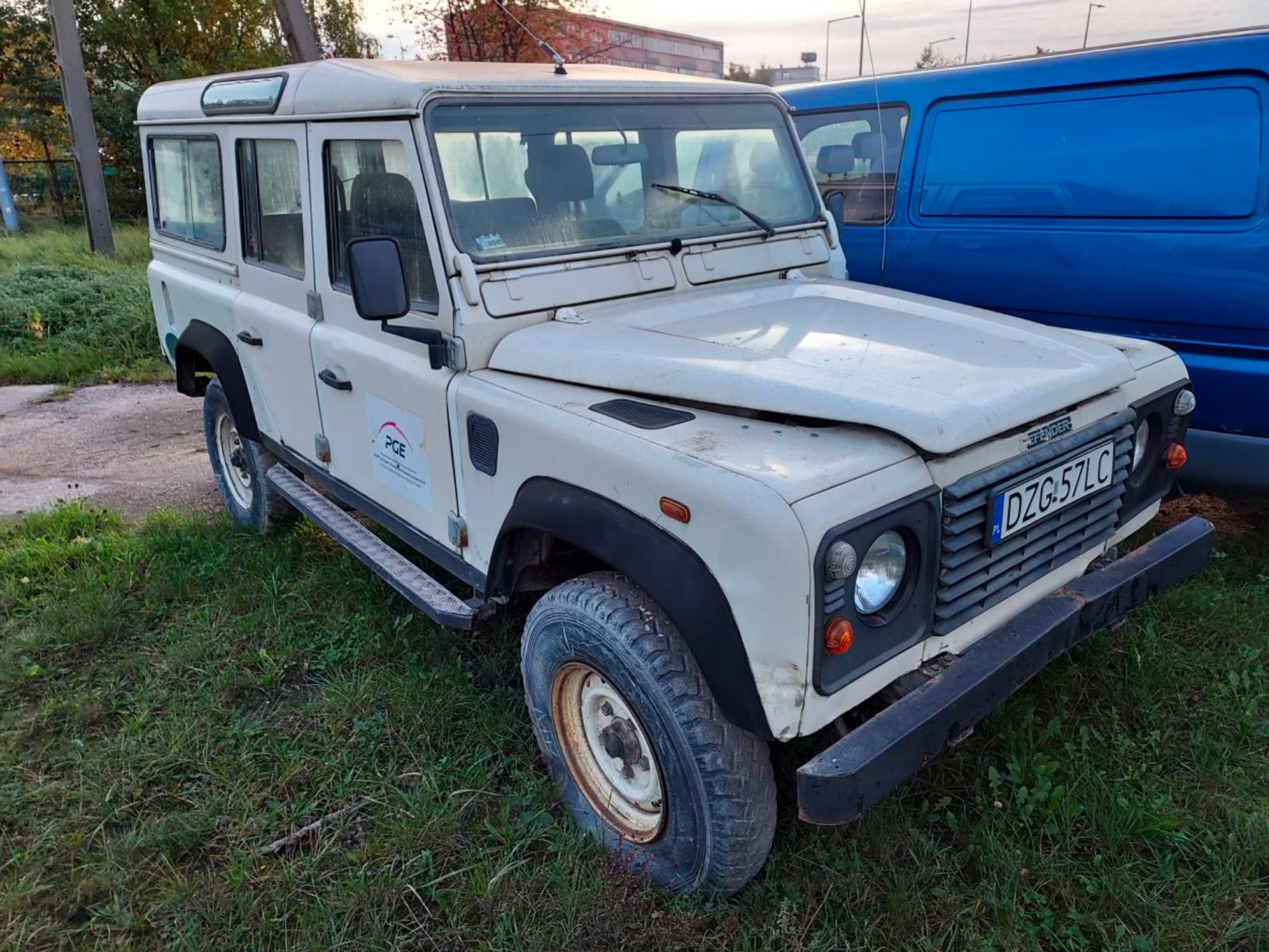 PGE GIEK wyprzedaje auta