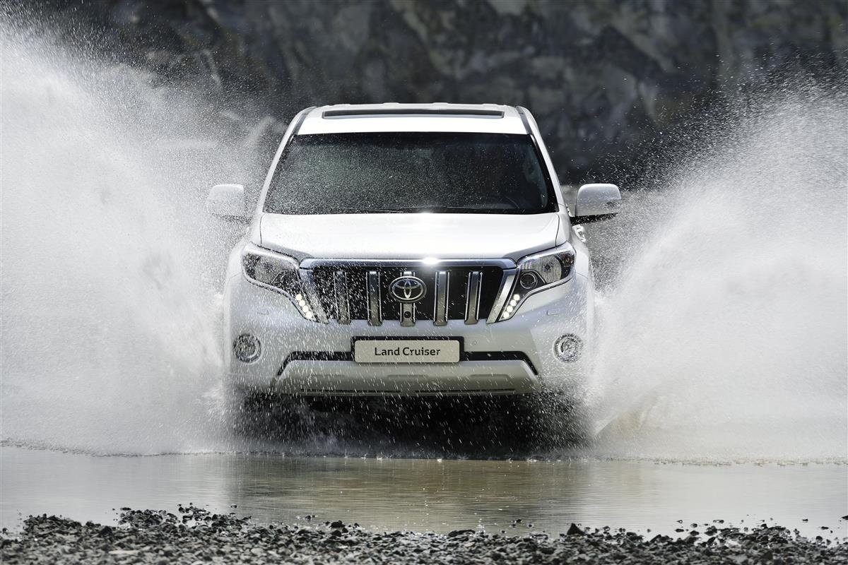 Toyota: wyprzedaż rocznika 2015