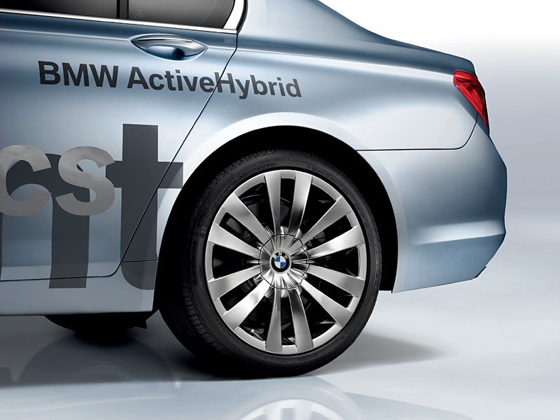 Paryż 2008: BMW 7 ActiveHybrid Concept: monachijska odpowiedź na LS 600h