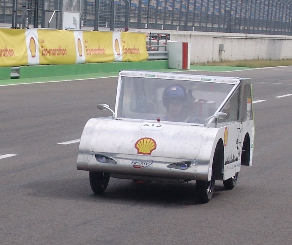 Shell Eco-marathon 2011: ile km na 1 litrze?