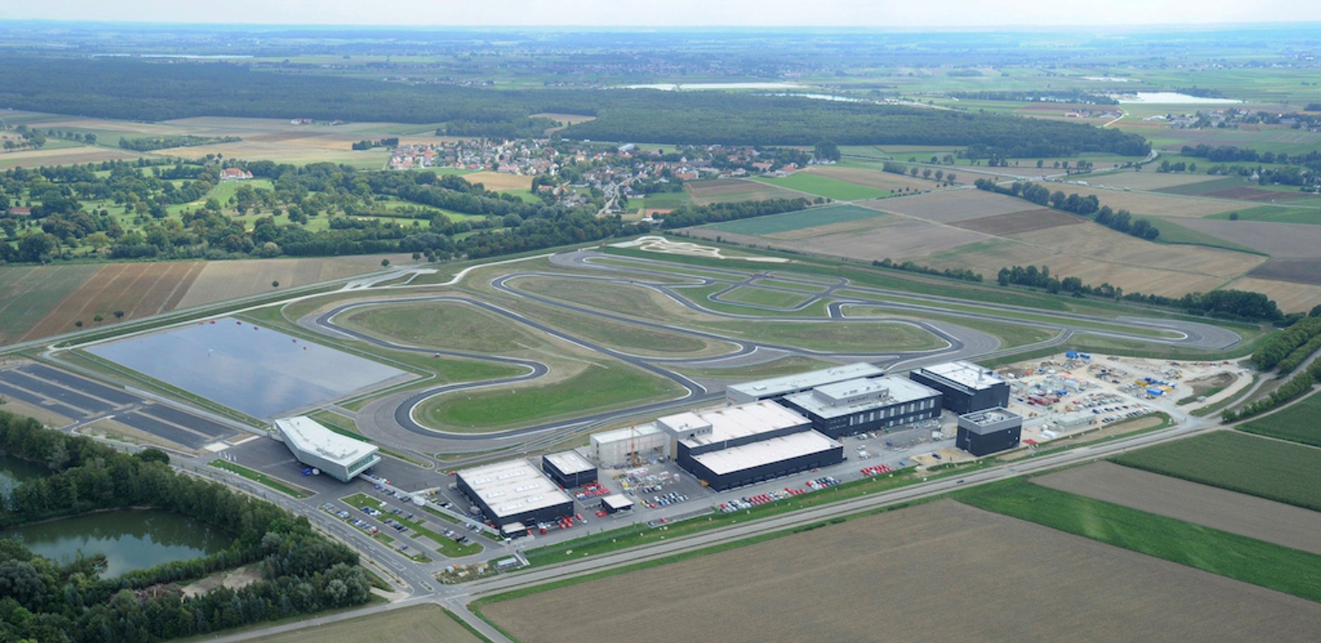 Centrum Nowoczesnych Technologii Audi w Neuburgu