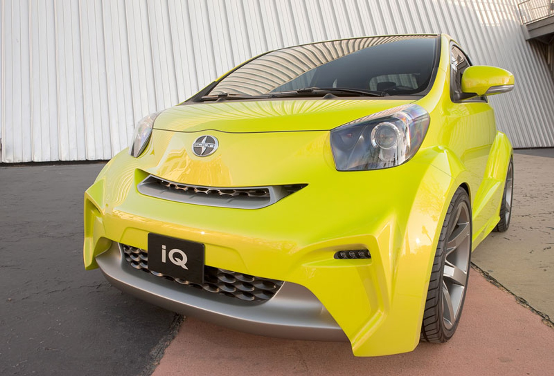 Scion iQ Concept: najmniejsza Toyota zmierza za ocean