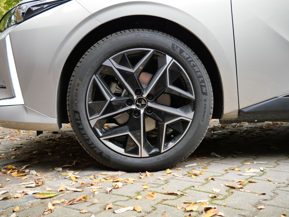 DS4 Pallas hybrid