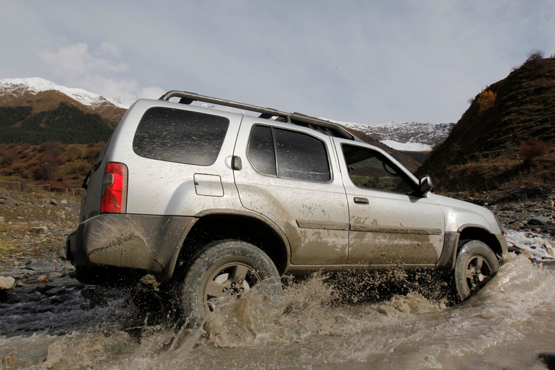 Auto Świat 4x4 Expedition: toast za Gruzję