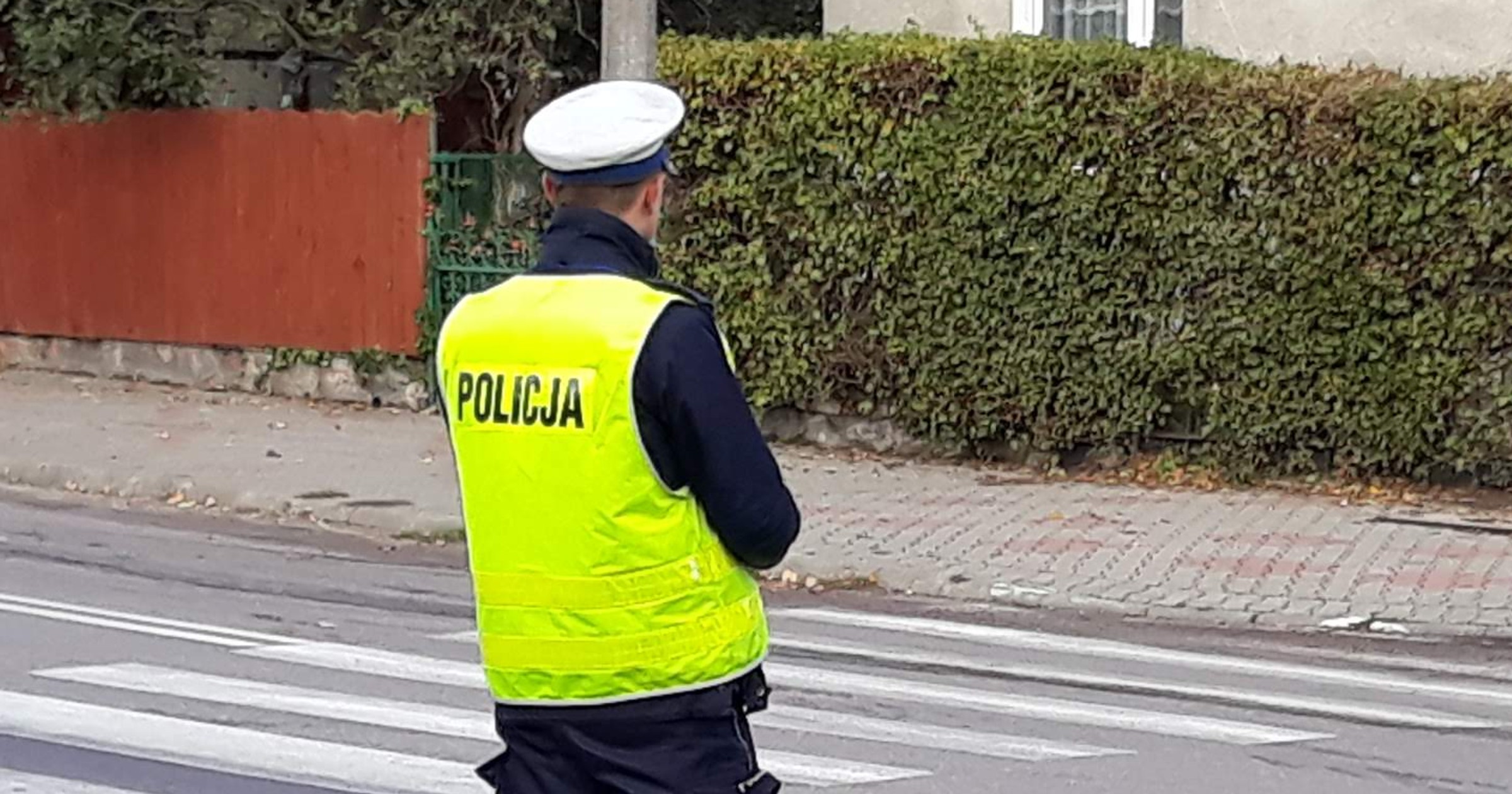Zajechał jej drogę, a później uderzył ją pięścią w twarz  - zdj. ilustracyjne