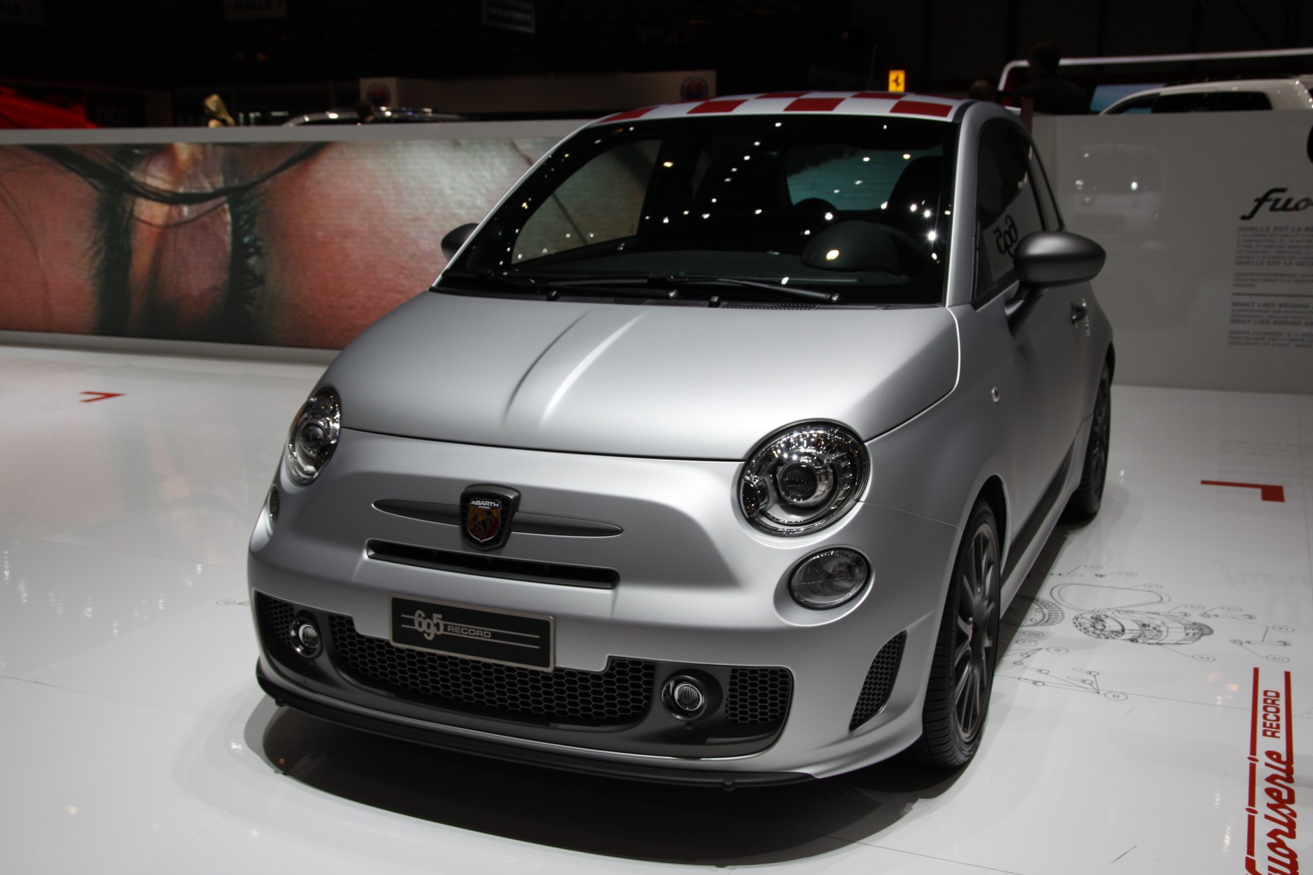 Abarth 695 Fuori Serie Record (Genewa 2013)