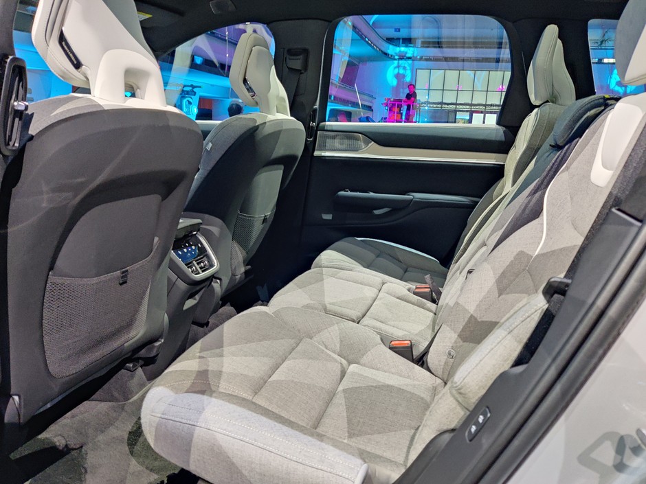 Volvo EX90