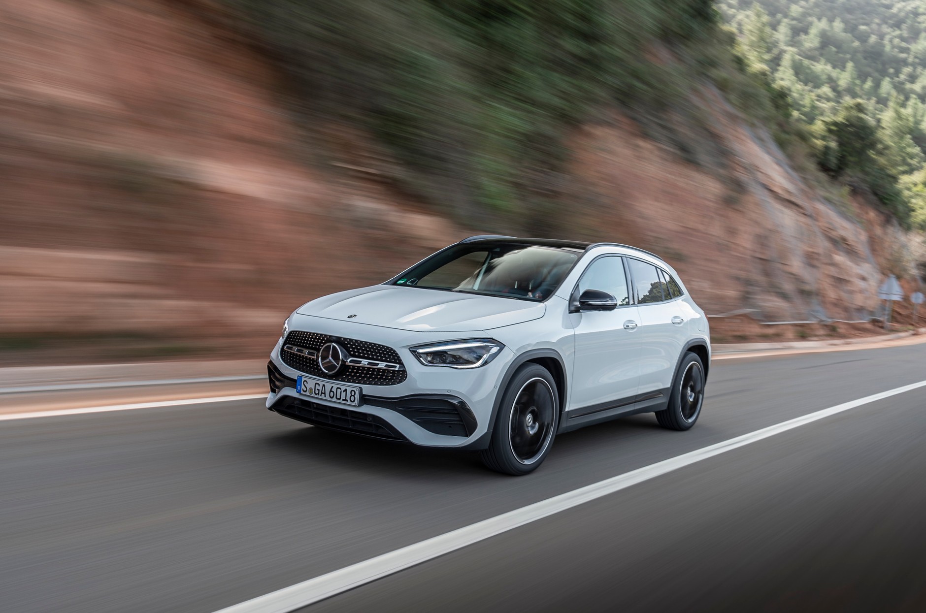 mercedes GLA