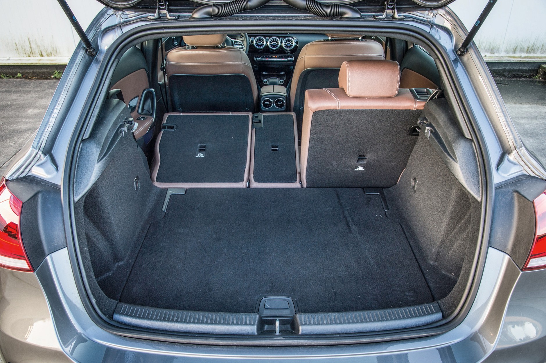 Porównanie: VW Golf VIII kontra BMW serii 1, Kia Ceed, Mercedes klasy A i Opel Astra