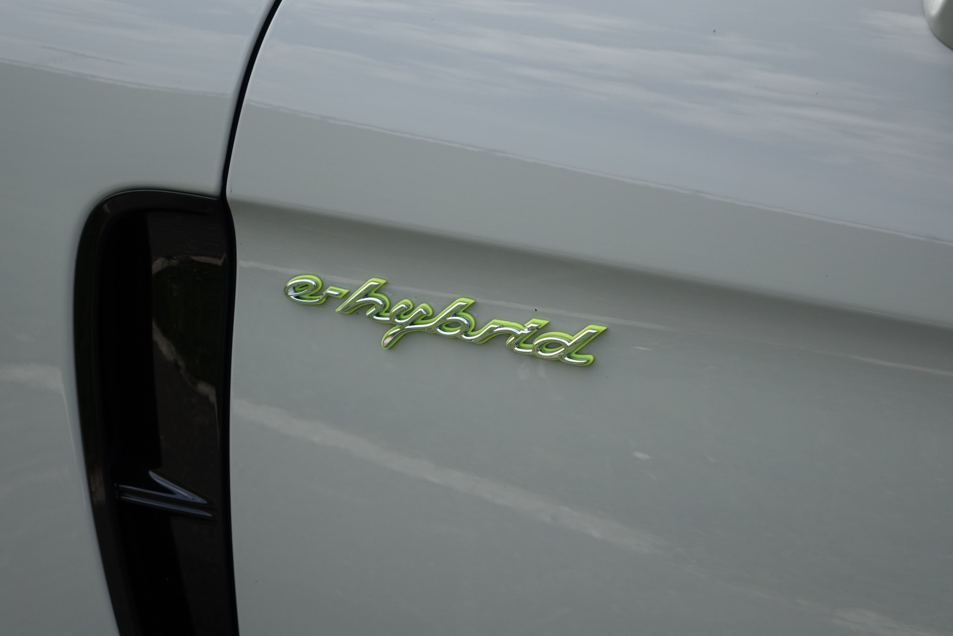 Porsche Panamera 4 E-Hybrid