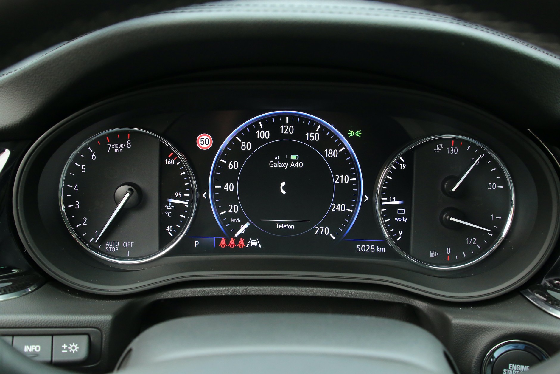 Opel Insignia – autostrada to jej żywioł