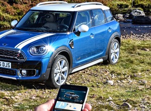 Mini - w stałym kontakcie z technologią
