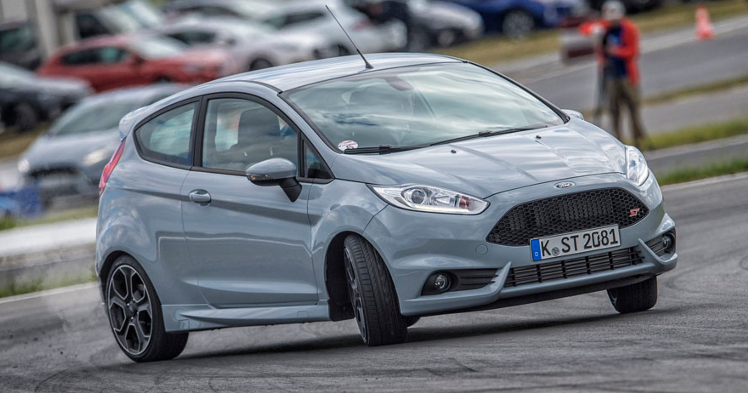 Ford Fiesta ST200 - jeszcze więcej zabawy