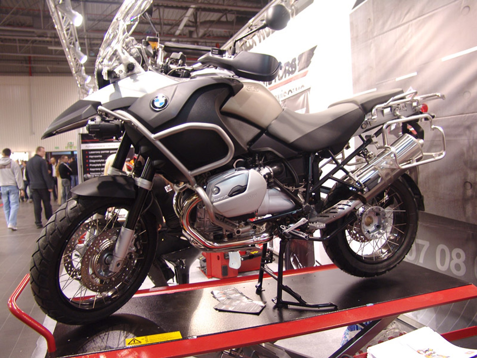 MOTOCYKL EXPO 2008: fotogaleria