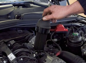 Dlaczego nie warto oszczędzać na filtrach oleju i powietrza