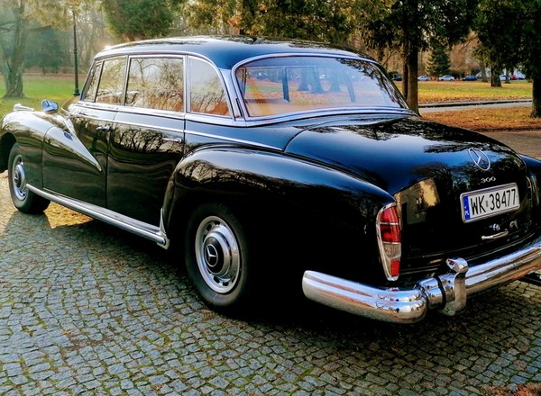 Rządowy Mercedes 300d „Adenauer” na sprzedaż – jeździł nim Gomułka, teraz możesz Ty