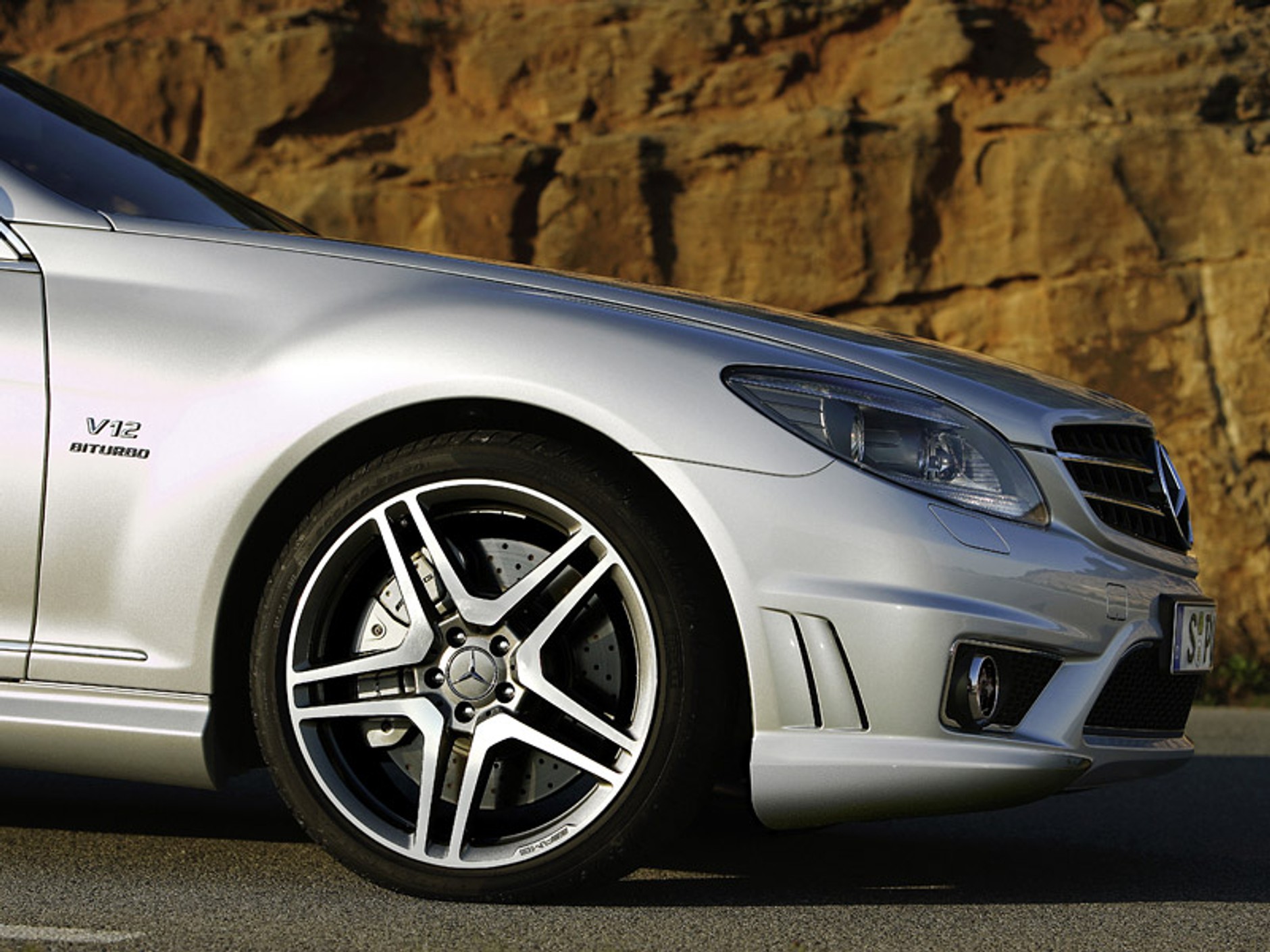 Mercedes-Benz CL 65 AMG: nowe informacje o supercoupe