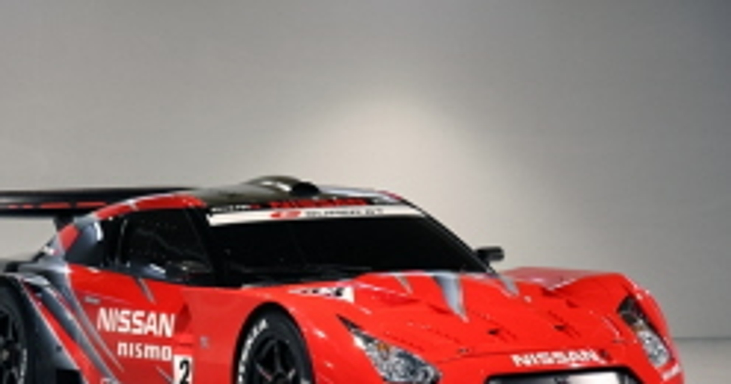Debiut wyścigowego Nissana GT-R na salonach w Japonii