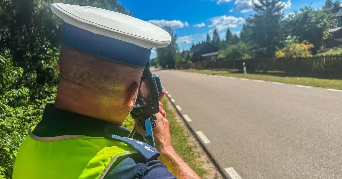 Chciał tylko "wypróbowaćturbinę". Zapłaci 5 tys. zł mandatu. Pędził 208 km/h w terenie zabudowanym