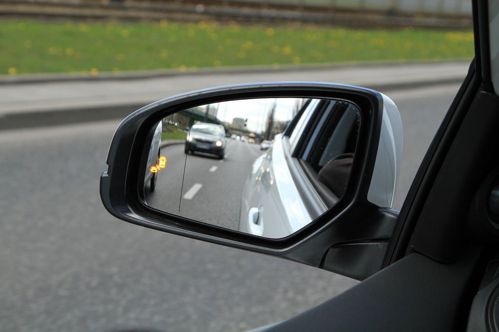 Monitorowanie martwego pola