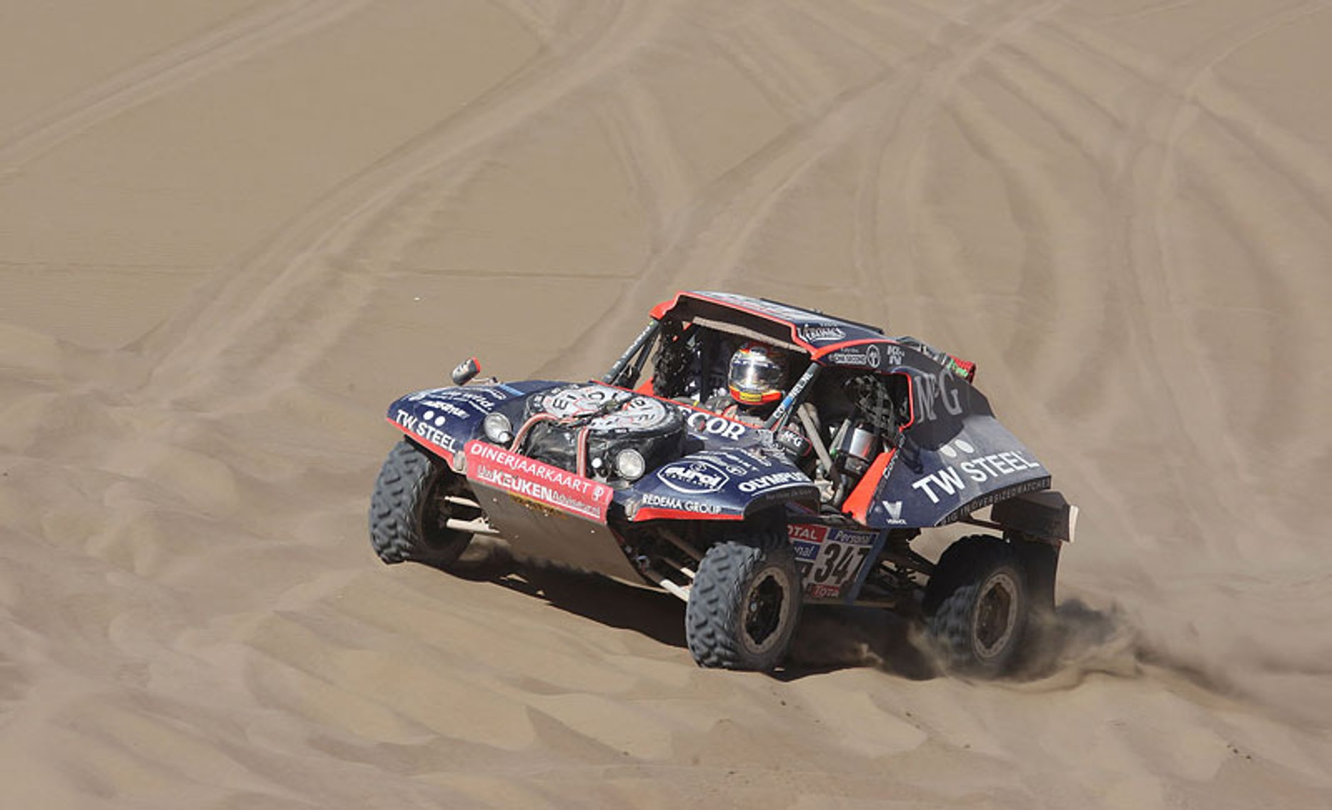 Rajd Dakar 2010: Przygoński już 8, Sonik broni honoru (12. etap na żywo, wyniki, foto)