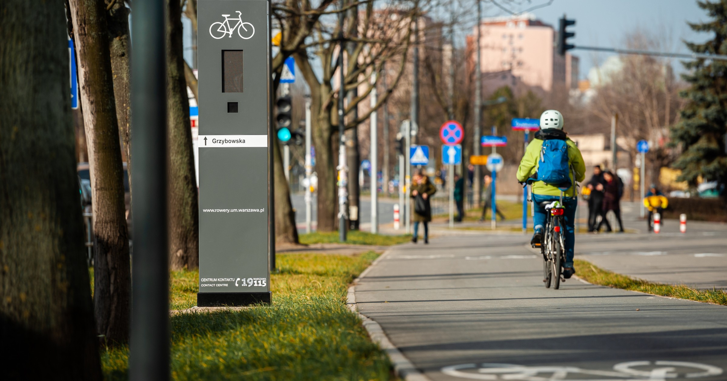 Warszawskie totemy dla rowerzystów