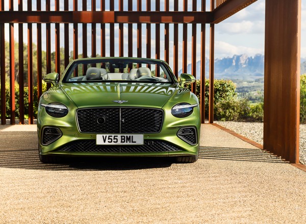 Bentley Continental GT Speed otrzymał nowy napęd i pobił rekord prędkości pod wodą