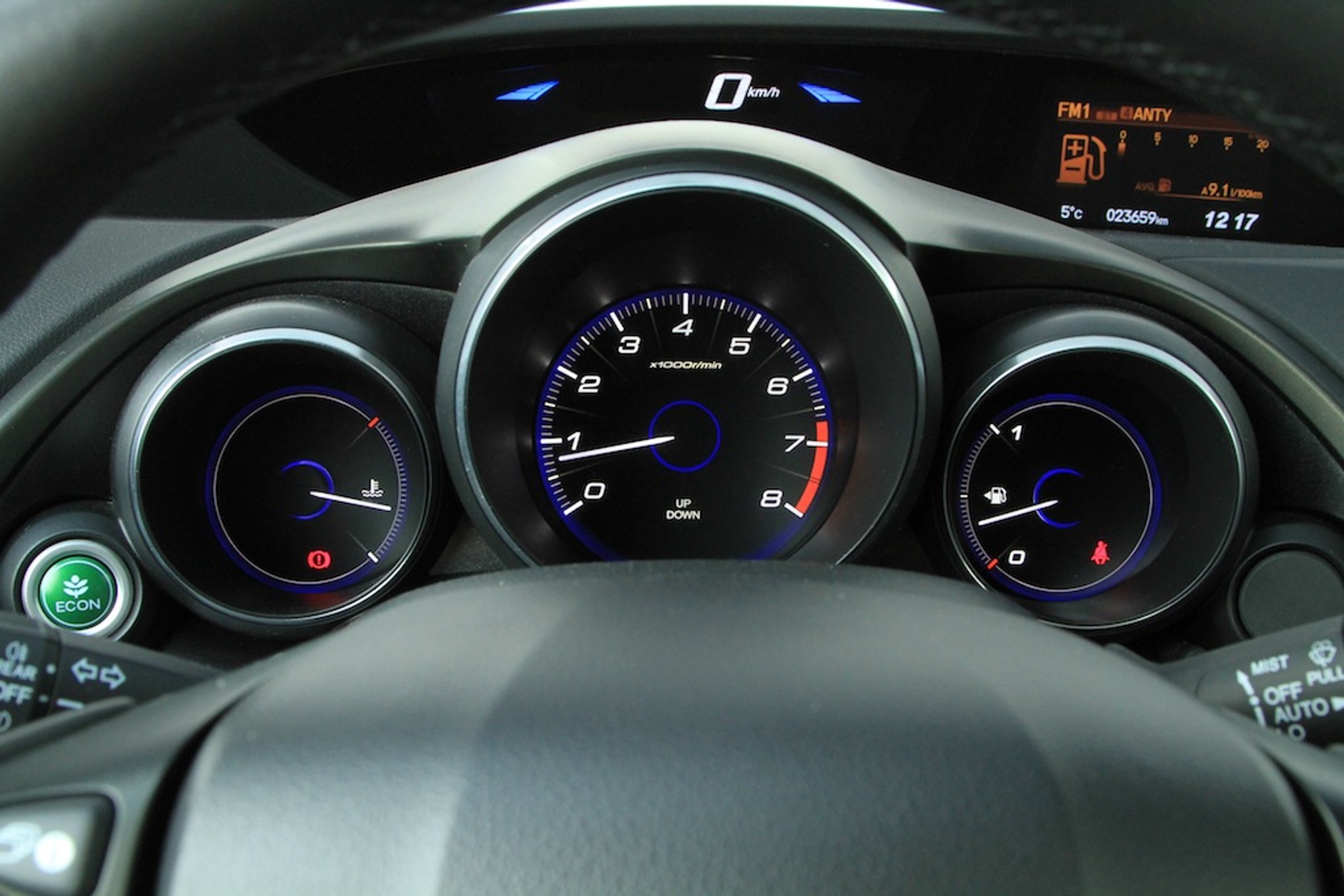 Honda Civic 1.8 kontra Mazda 3 2.0 | Test