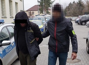 Usłyszał klakson i sięgnął po broń. Policja znalazła przy nim coś jeszcze
