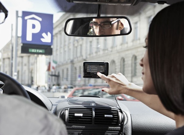Nawigacja z internetem - Poznaj nowe rozwiązania w samochodowych systemach GPS