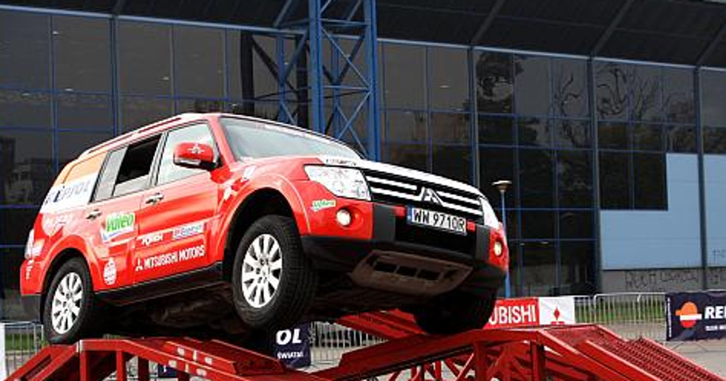 Dakar w Polsce - wyjątkowa impreza Mitsubishi cieszyła się olbrzymim zainteresowaniem