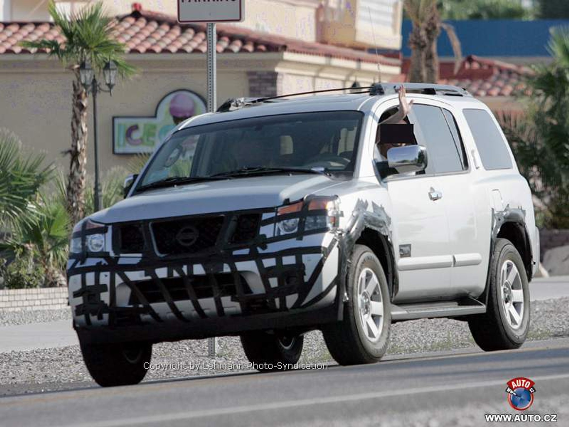 Zdjęcia szpiegowskie: lifting amerykańskiego Nissana Armada