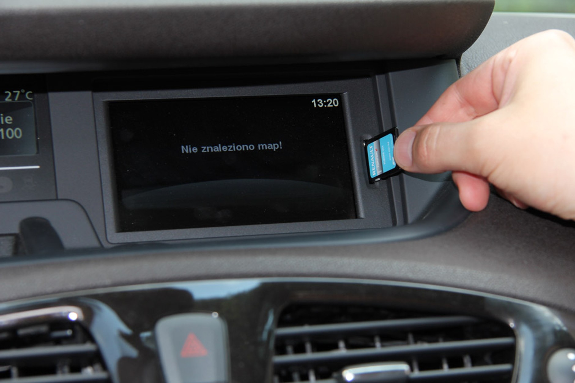 Mapy ograniczonego zaufania: test fabrycznych nawigacji