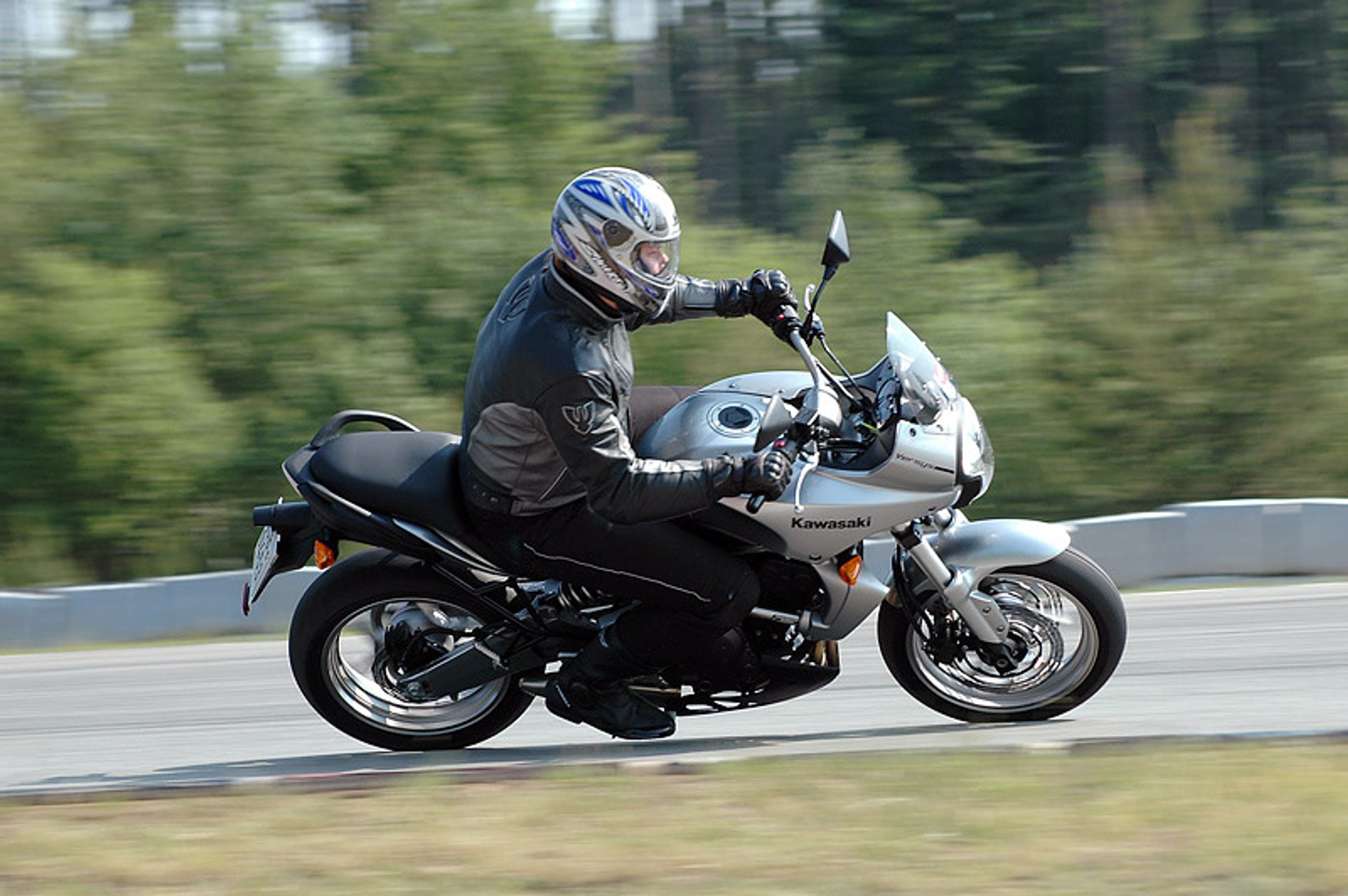 Dzień Kawasaki: tragiczny koniec małej ZX-6R Ninja (+ duża fotogaleria)