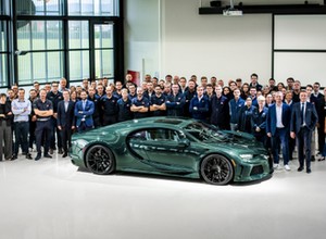 Bugatti wyprodukowało już większość Chironów. Hipersamochód cieszy się powodzeniem