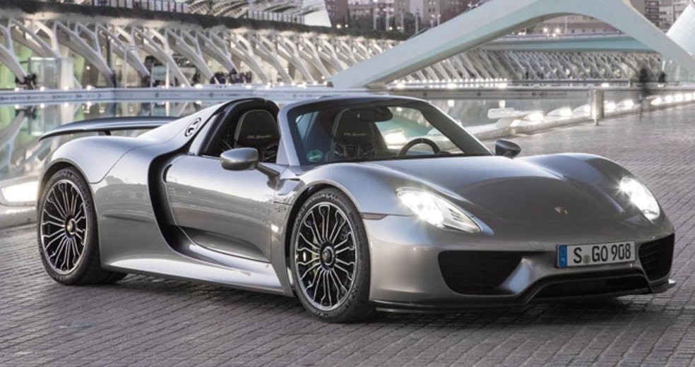 5. Porsche 918 Spyder, fot. strona producenta