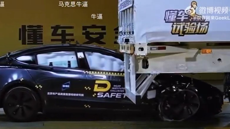 Chiński test zderzeniowy z ciężarówką