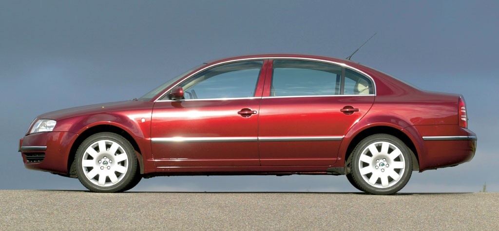 Skoda Superb I - cena 23 600 zł