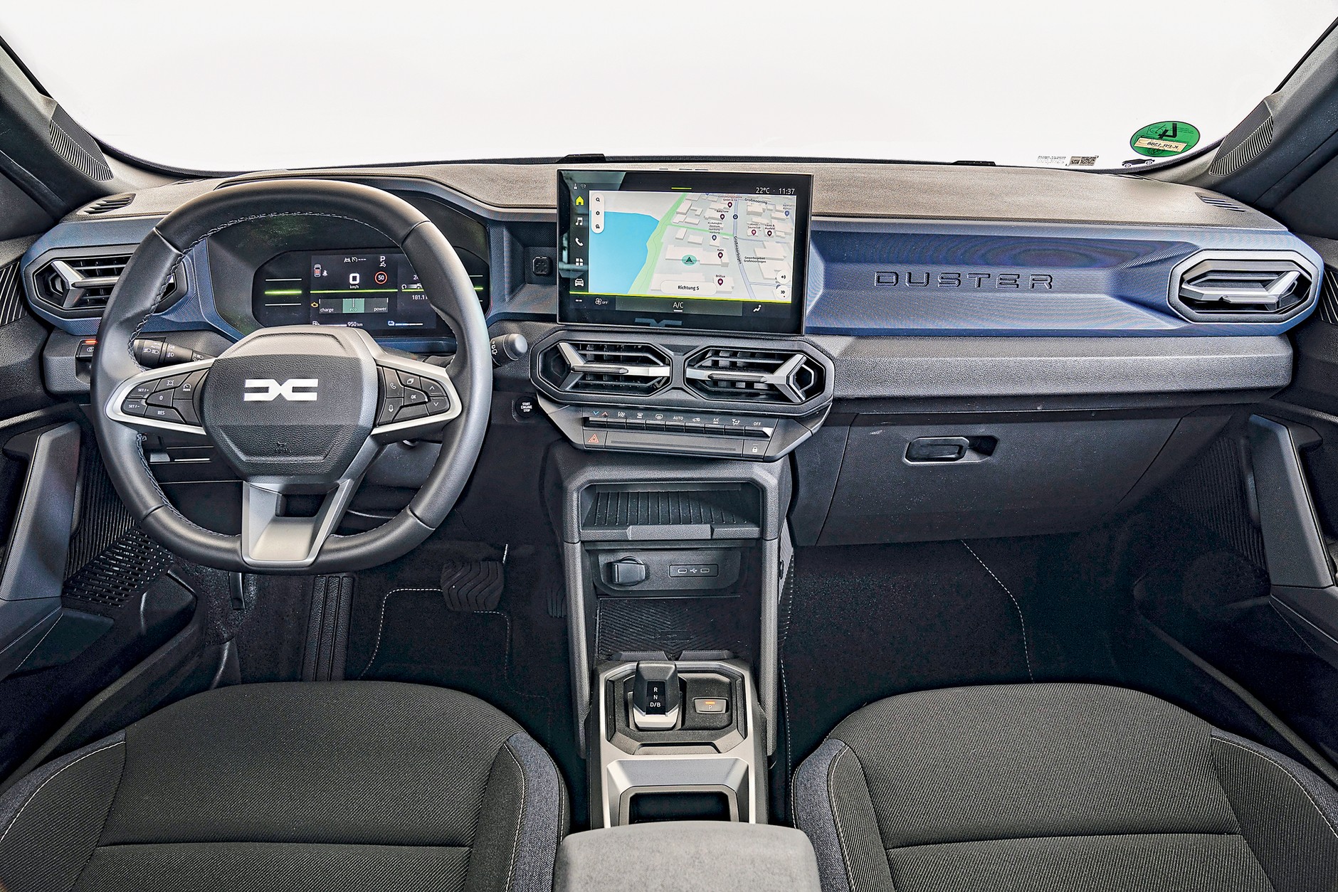 Pojedynek niedrogich SUVów: Dacia i MG