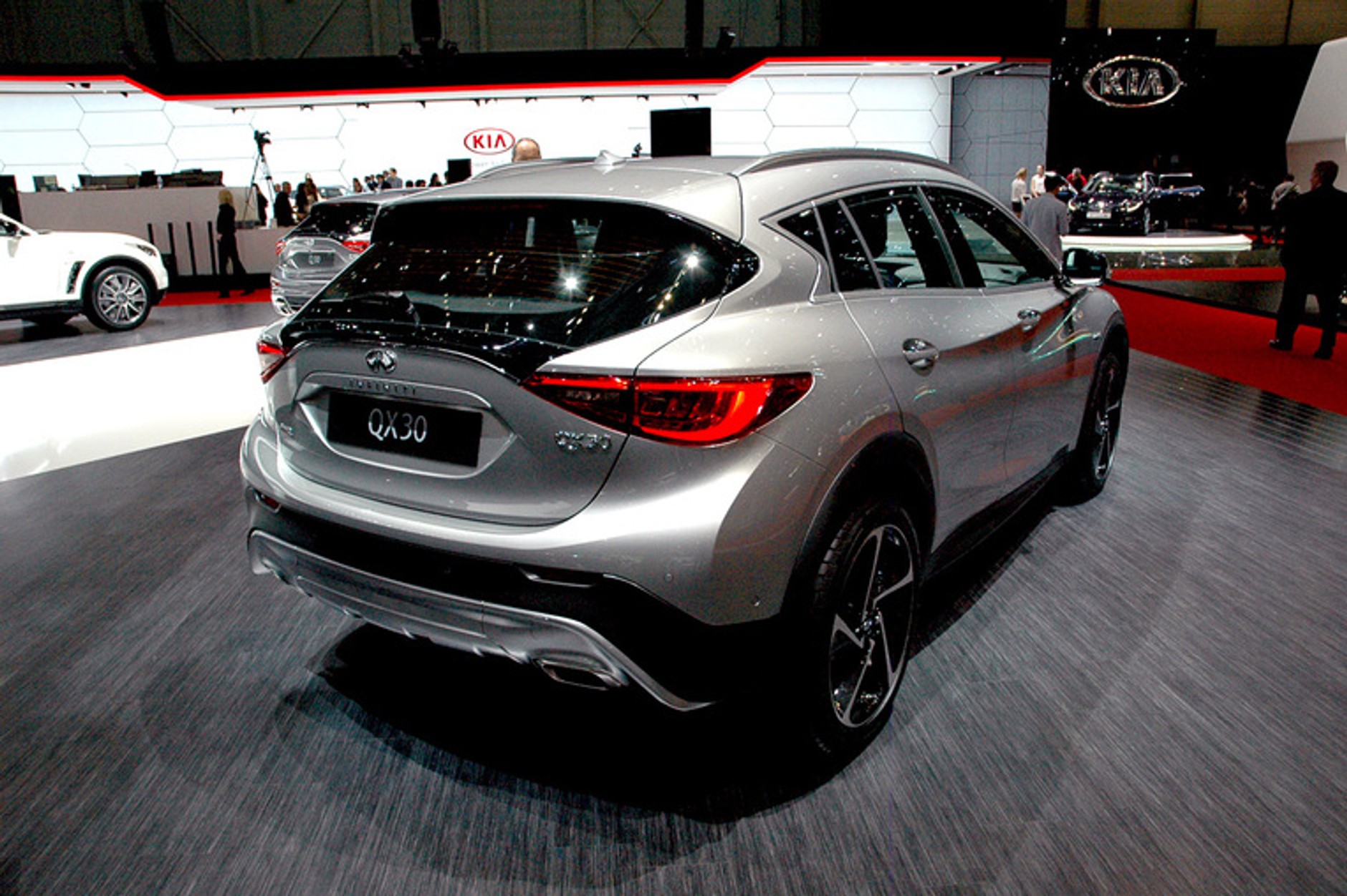 Infiniti QX30