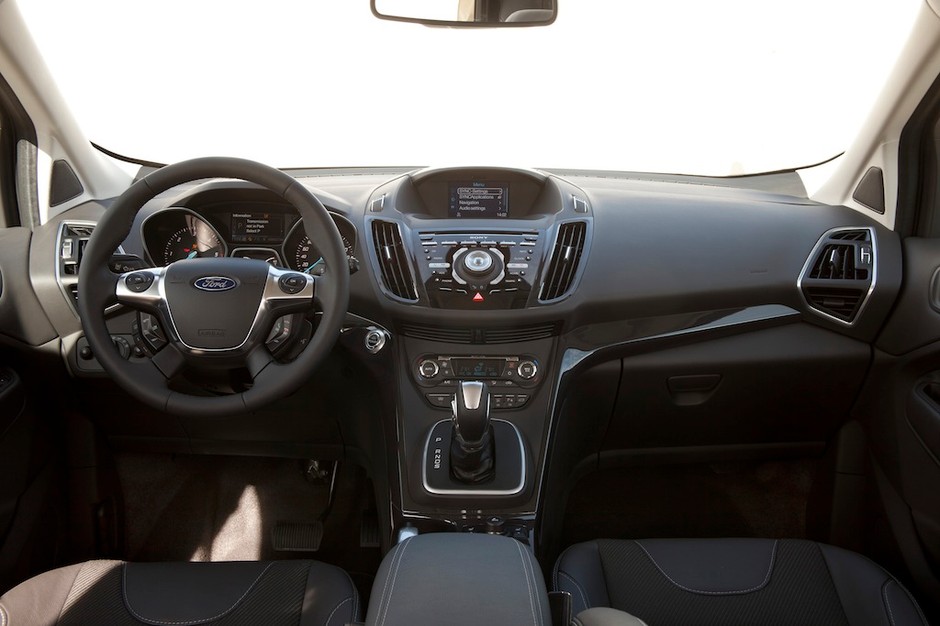 Nowy Ford Kuga z polskimi cenami