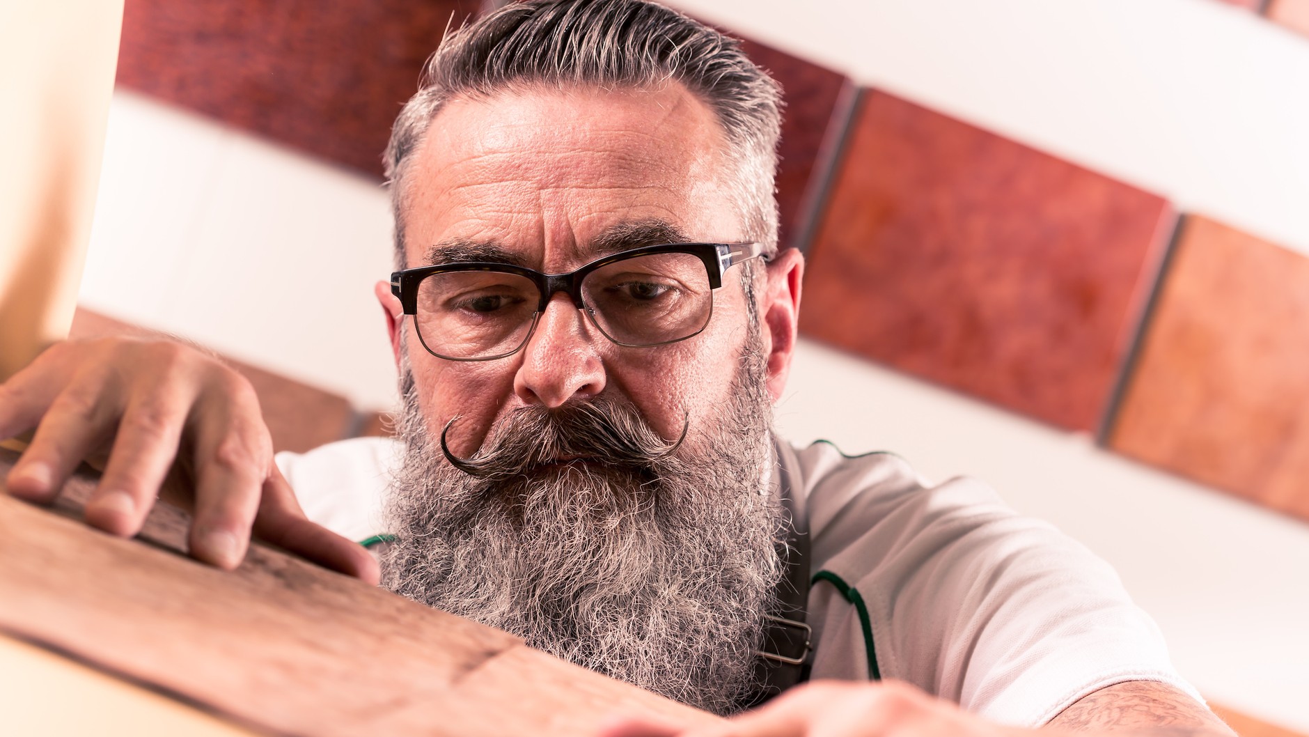 Fabryka Bentleya w Crewe – obróbka drewna, produkcja forniru