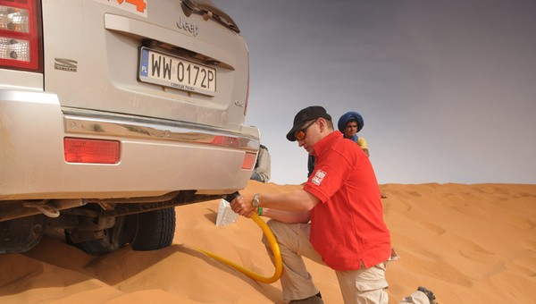 Jak jeździć po piasku?