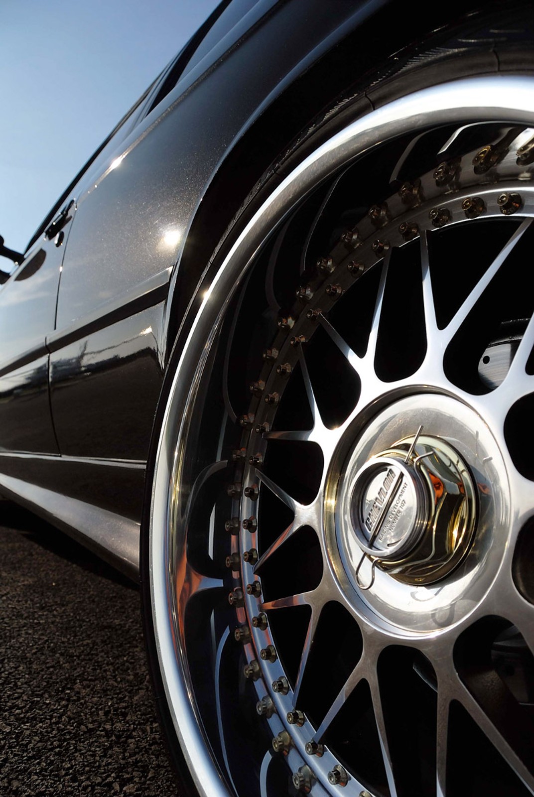 Garaż tunera: BMW 318is – forever young