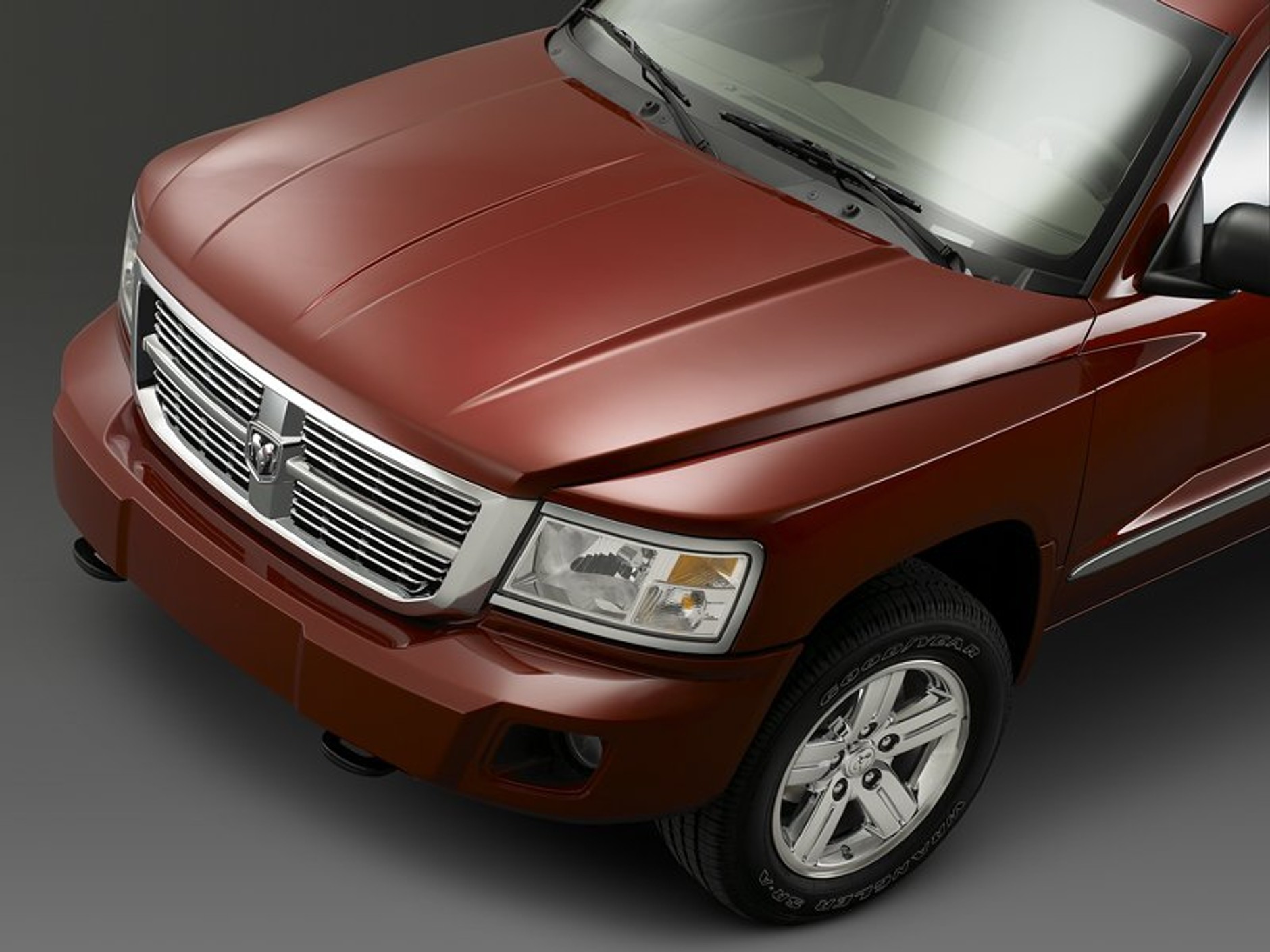 Dodge Dakota 2008: mocniejszy, praktyczniejszy, oszczędniejszy