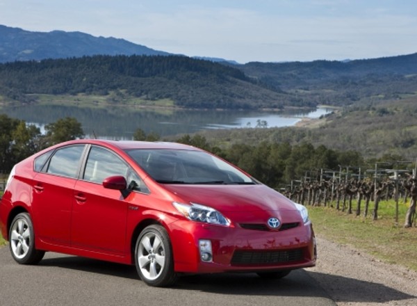 Toyota Prius i dwa nowe wypadki