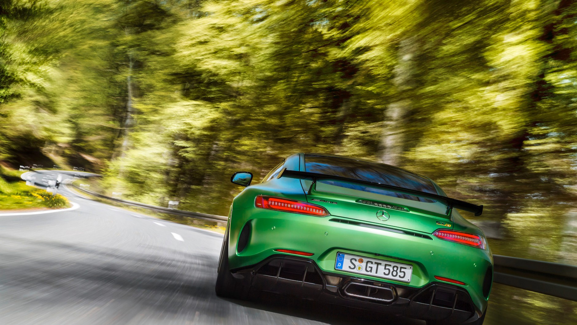 Mercedes-AMG GT R