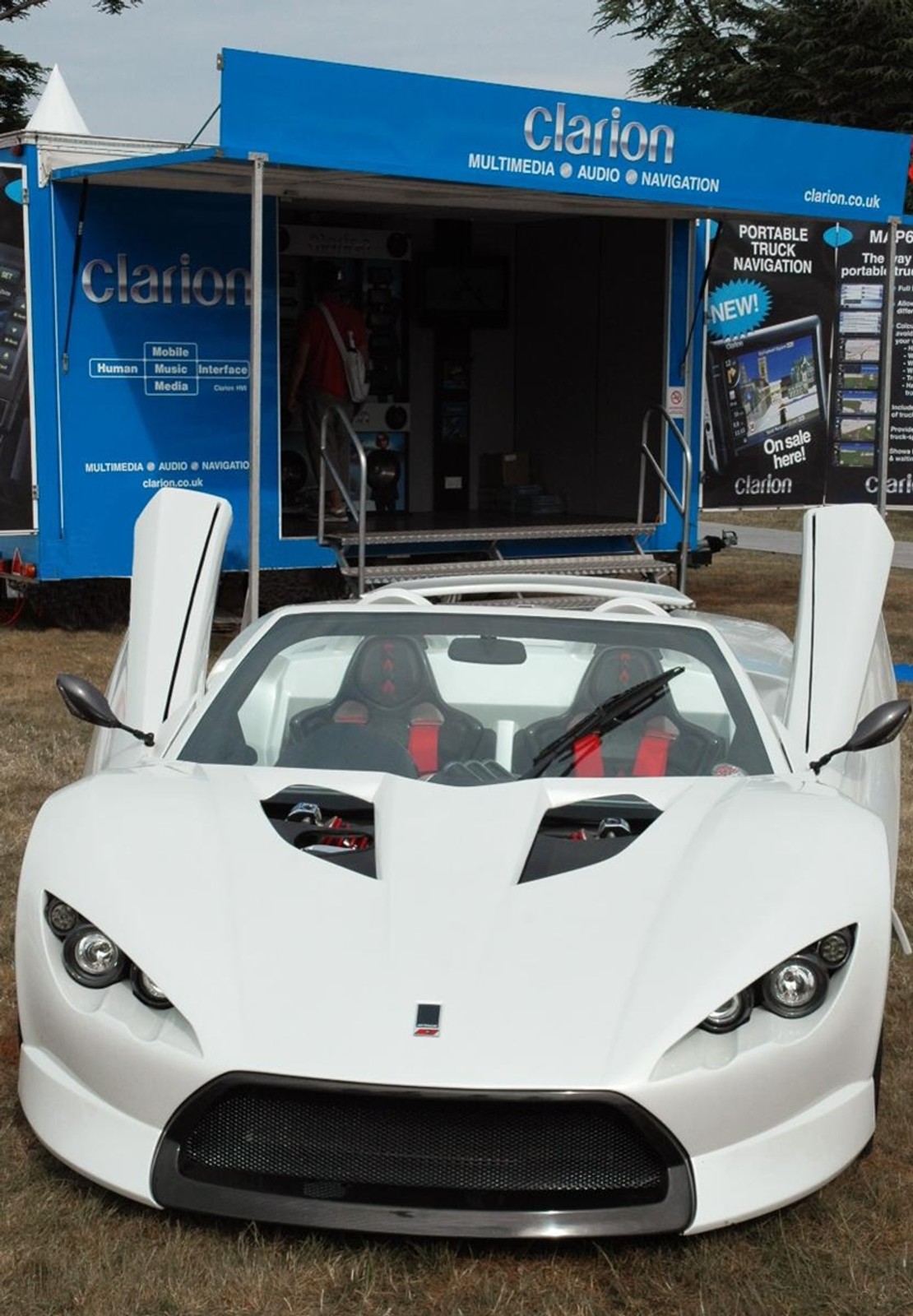 26-letni Olivier zrobił sobie samochód