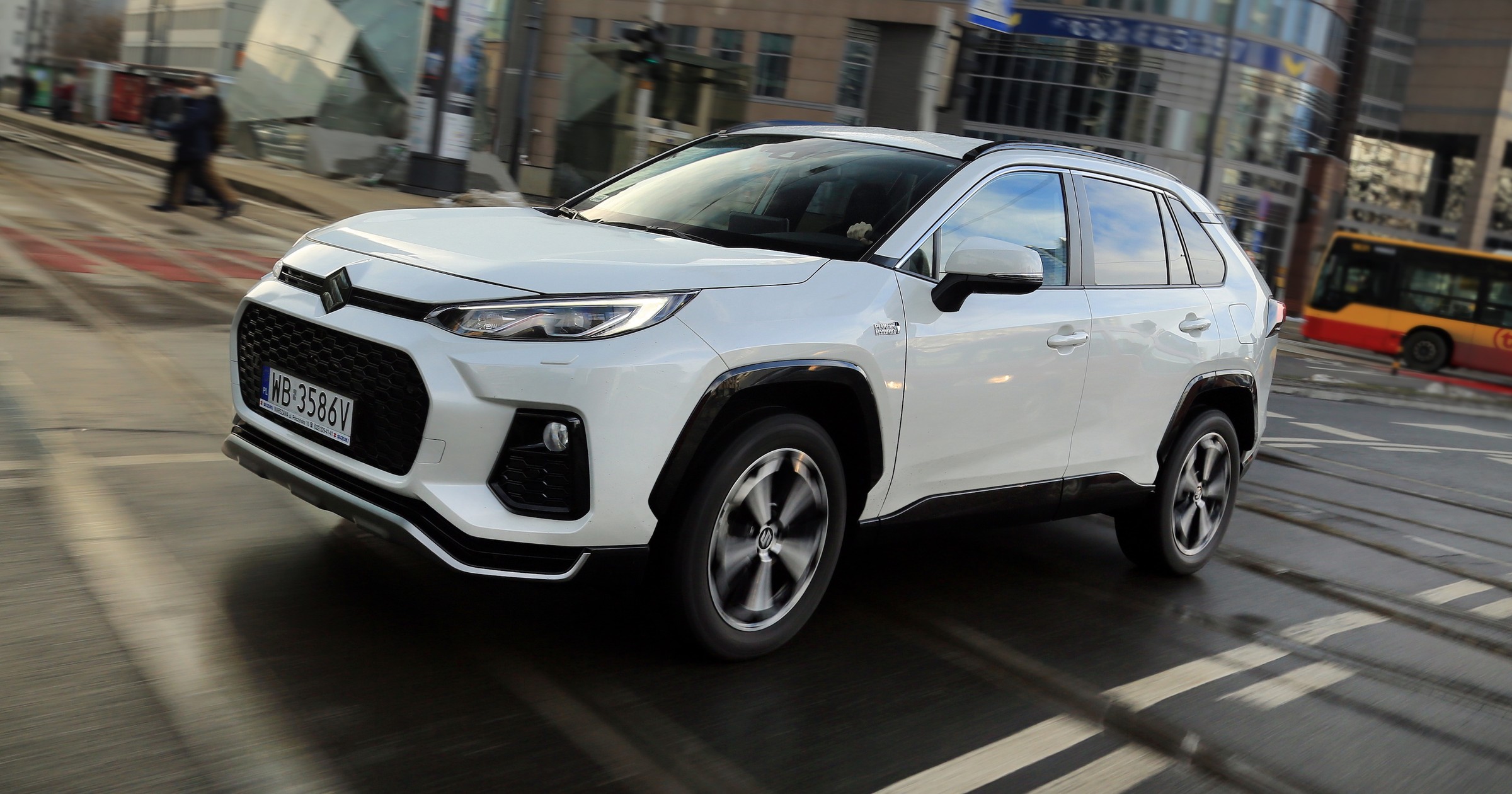 Suzuki Across 2.5 Plug-in Hybrid AWD