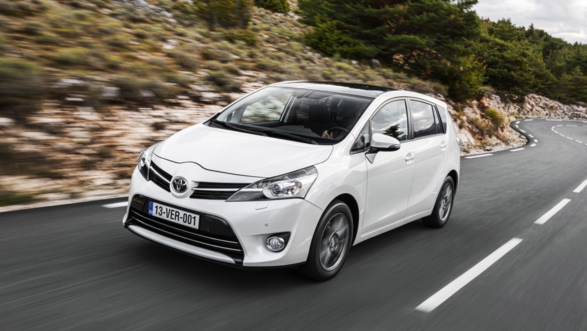 W Toyocie nie chodzi o wygląd tylko o spokój. Nie trzeba się martwić o mechanikę, ale warto zadbać o blachę